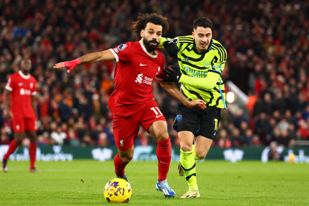 更显示了他 更显示了他